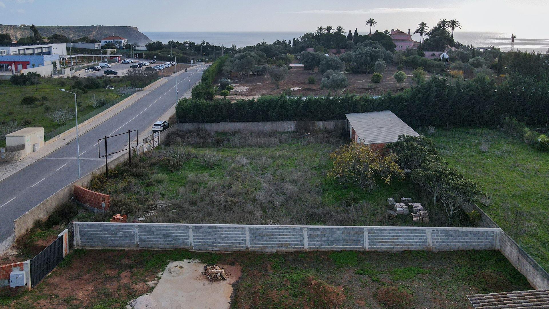 Land in Luz - view 1