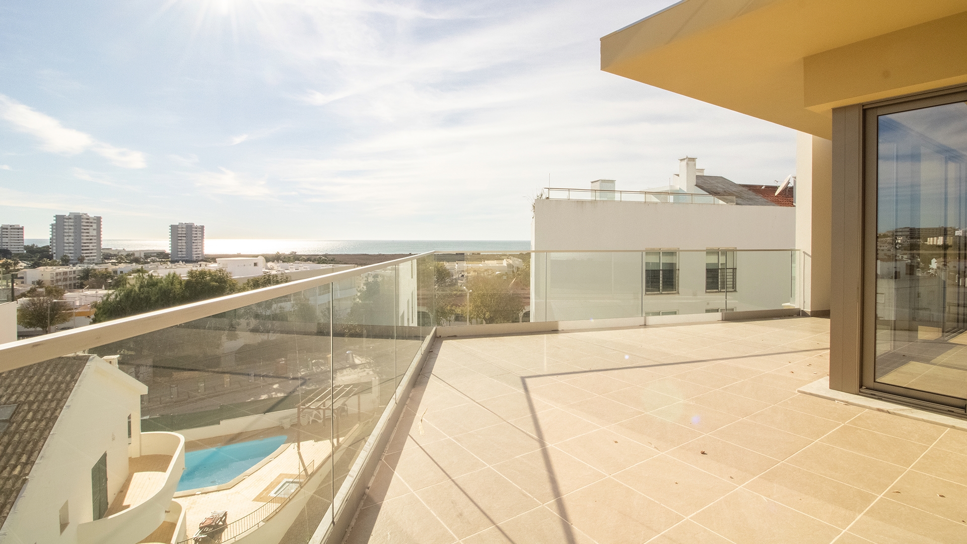 Apartment in Alvor - view 1