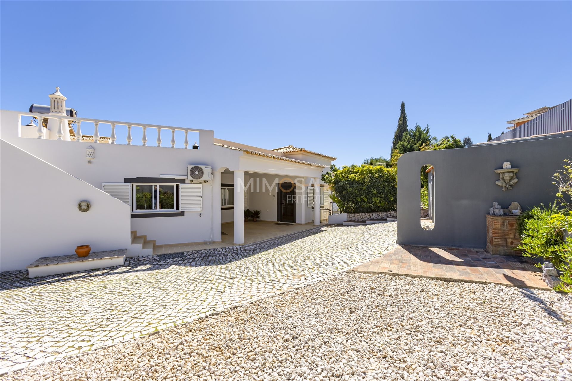 Villa in Penina - Image 5