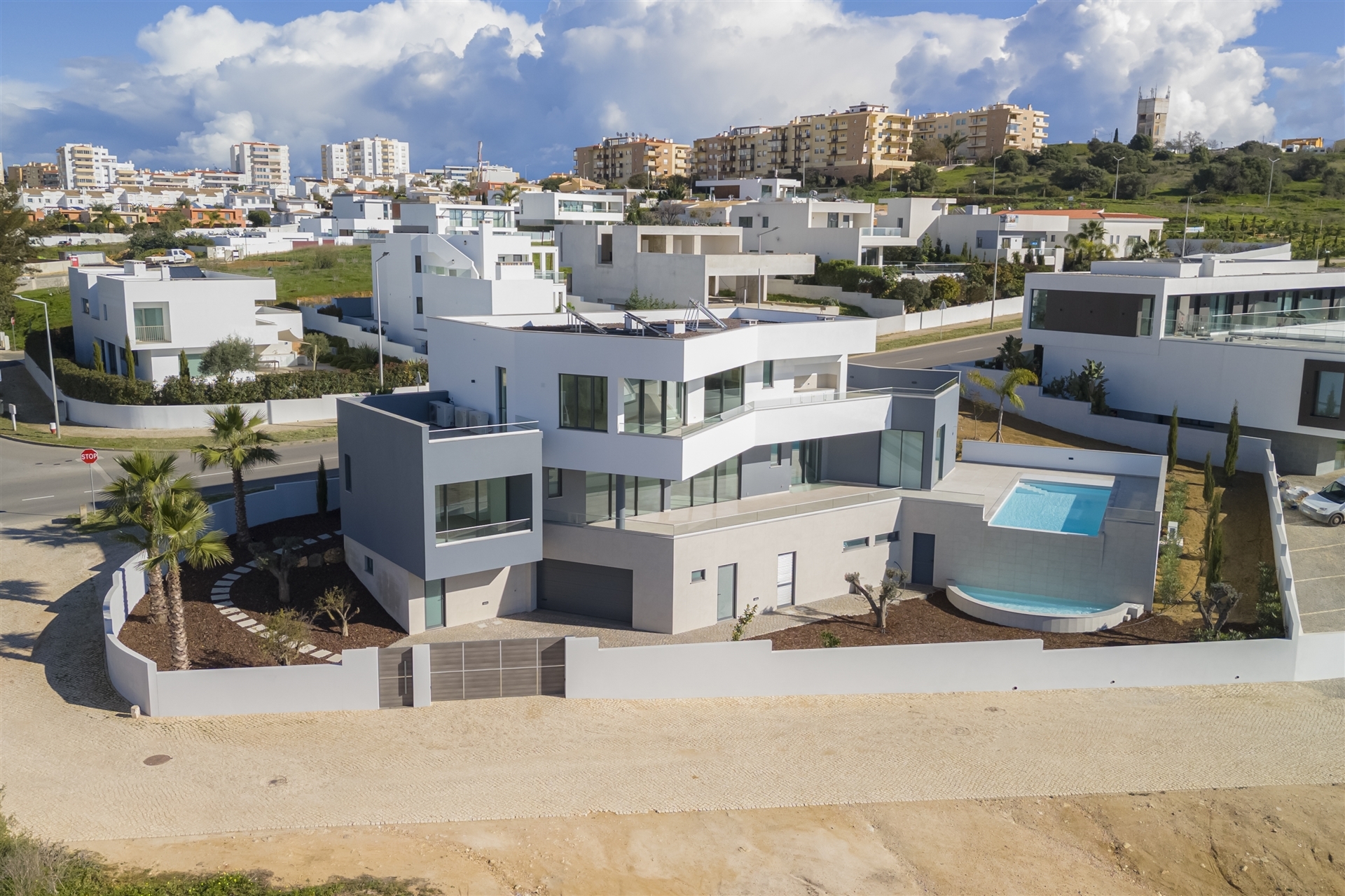 House in Porto de Mos - view 1