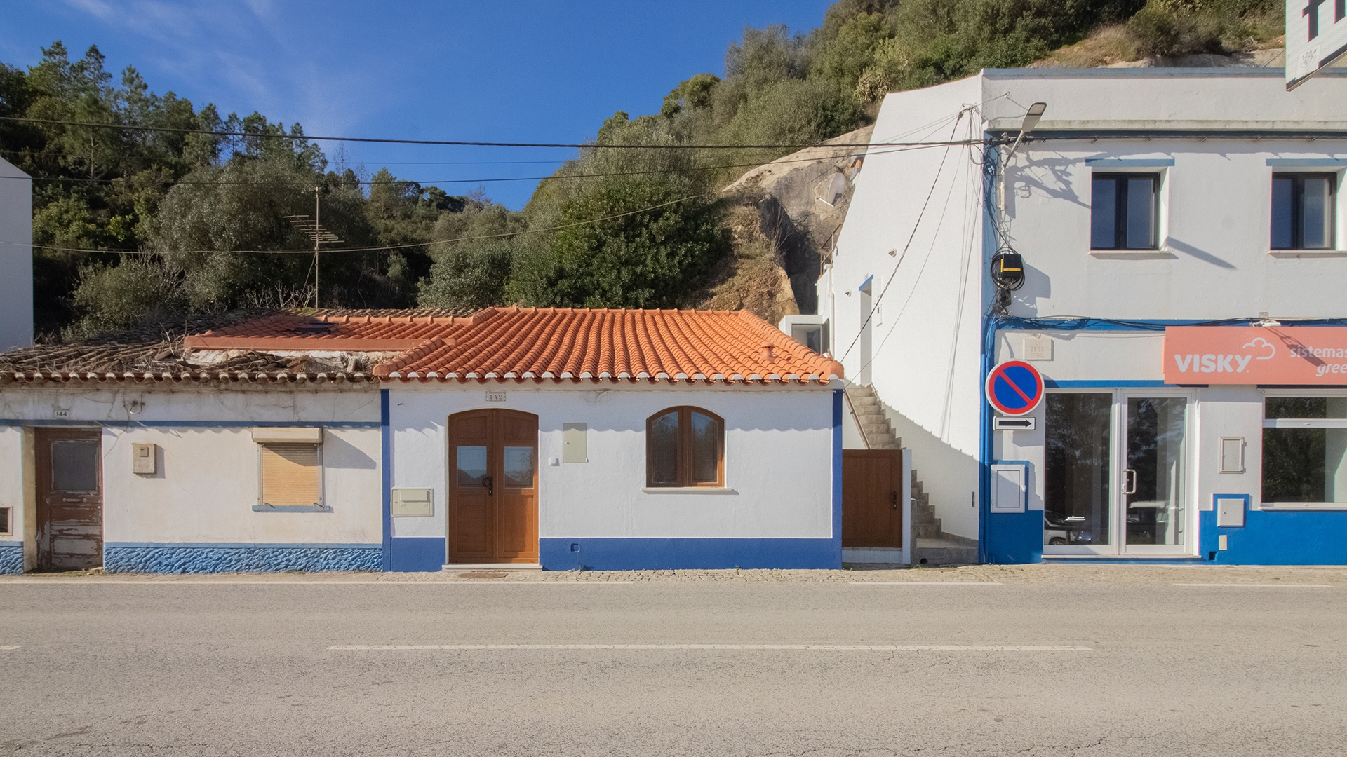 House in Aljezur - view 1